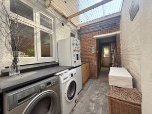 Photo 9- click for photo gallery